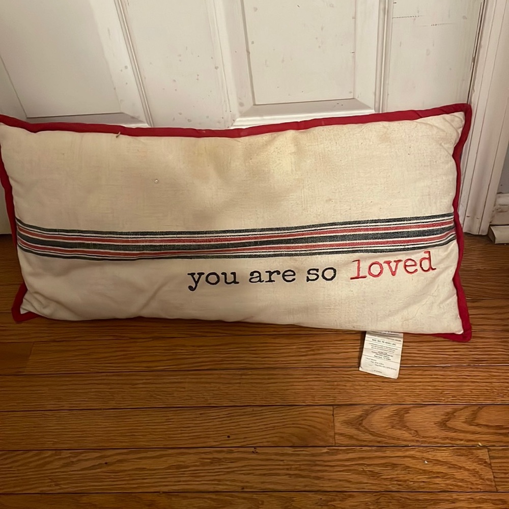 Throw pillow